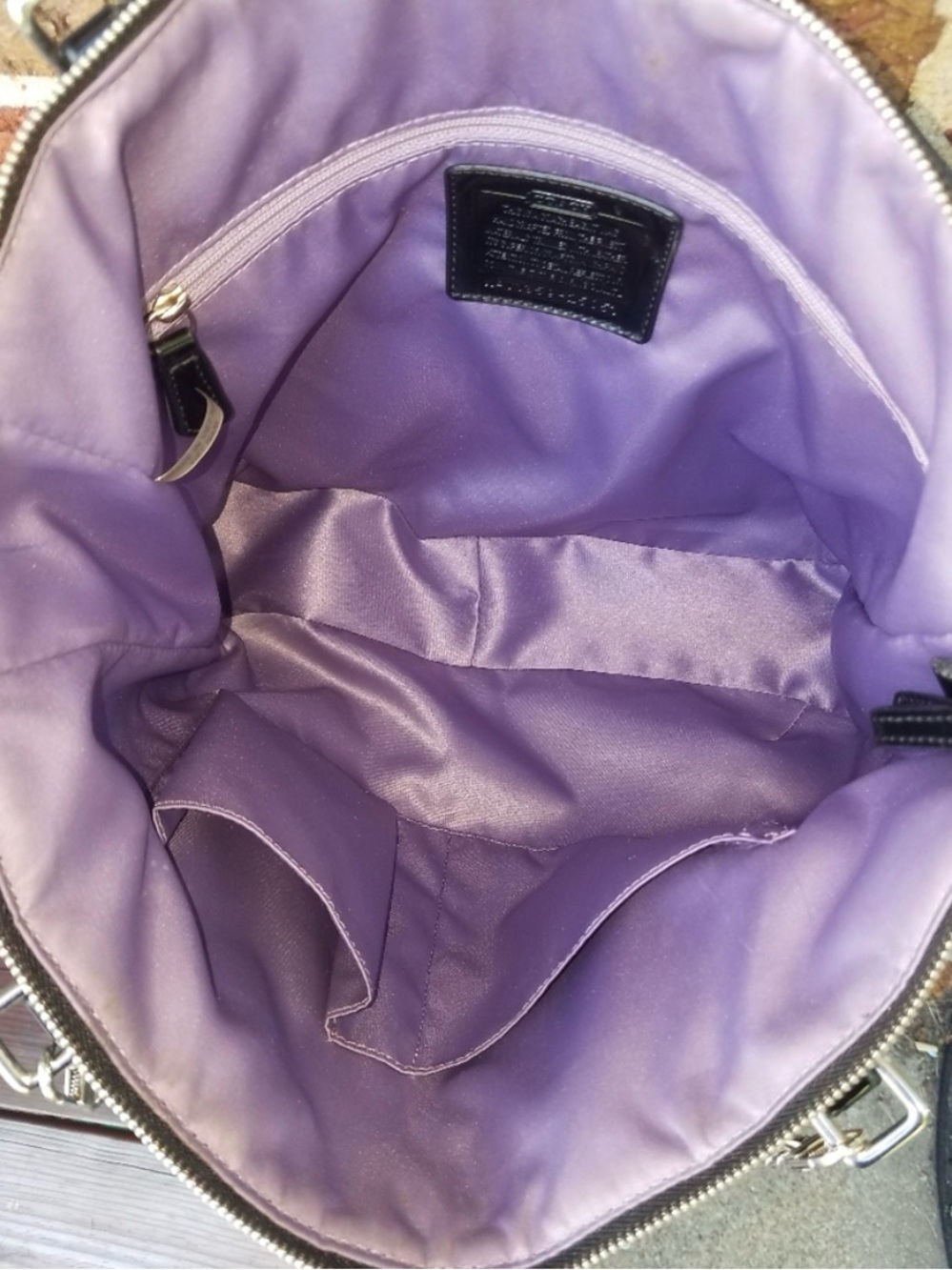 COACH LITTLE C BAG BLACK PURPLE INSIDE W/SILVER CHAINS GUC - Picture 13 of 15